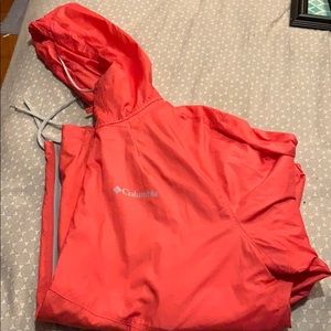 EUC - Columbia lightweight raincoat